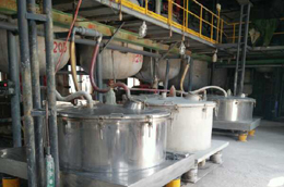 賽朗吊袋離心機(jī)耐用，壽命是同行的2倍以上，采購(gòu)劉經(jīng)理又得到了老板的認(rèn)可。
