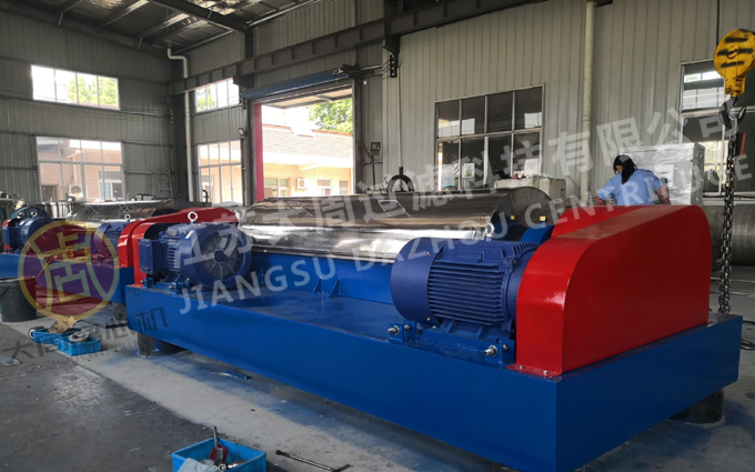臥螺沉降離心機(jī)如何處理不同類型的工業(yè)污水？