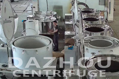 如何安全操作平板吊袋離心機(jī)，避免意外發(fā)生？